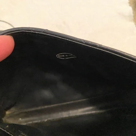 Chanel black quilted leather chained waist bag - Picture 2 of 11